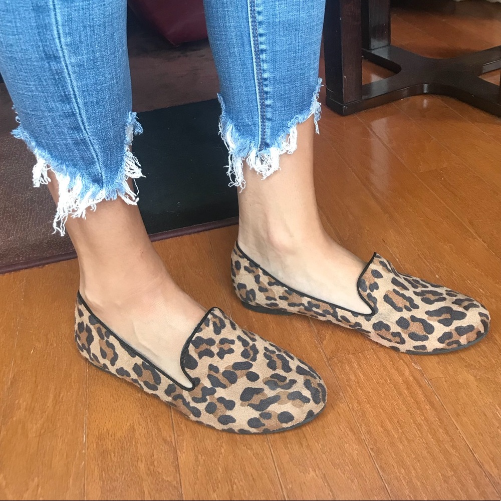 Cheetah print flats/loafers